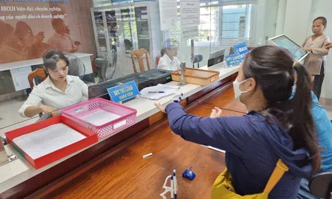 Tổng Liên đoàn Lao động Việt Nam đề xuất thôi đóng bảo hiểm thất nghiệp sau khi đóng 12 năm mà chưa hưởng lần nào