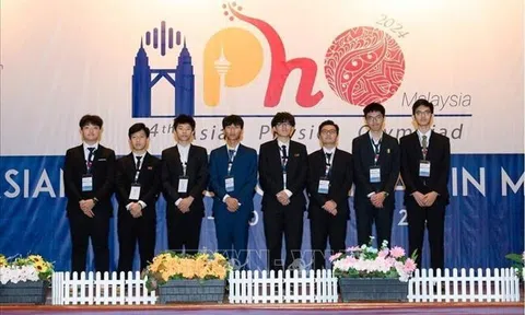 8 học sinh Việt Nam dự thi Olympic Vật lý châu Á (APhO) năm 2024 đều giành được Huy chương.