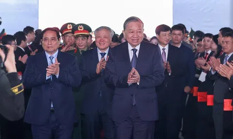 Tổng Bí thư, Thủ tướng Chính phủ dự lễ khởi công nhà máy chế tạo chip bán dẫn đầu tiên tại Việt Nam