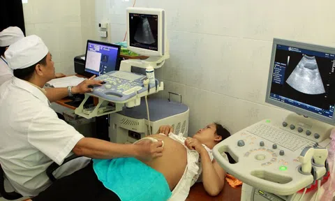 Luật Dân số: Lao động nữ sinh con thứ 2 được nghỉ 7 tháng từ 1/7/2026