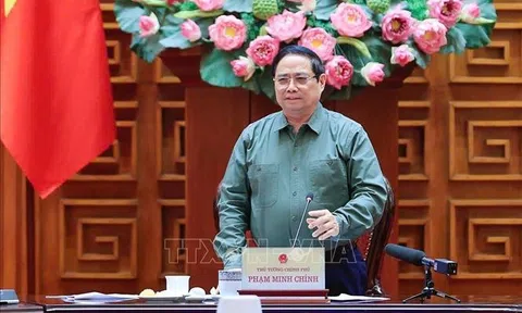 Trước 29 Tết, hoàn thành cầu phao qua sông Lô phục vụ đi lại của nhân dân