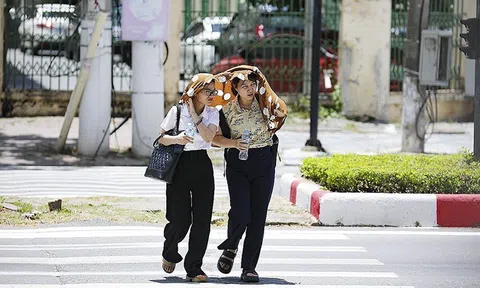 Ngày 15/5: Nắng nóng gia tăng tại Bắc Bộ và Trung Bộ, chiều tối có mưa dông cục bộ