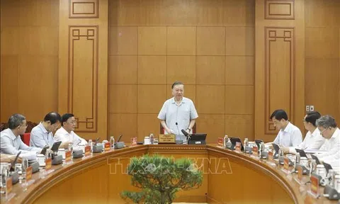 Tổng Bí thư, Chủ tịch nước Tô Lâm: Hoàn thiện đề án về phát triển công nghệ lượng tử mang tầm chiến lược