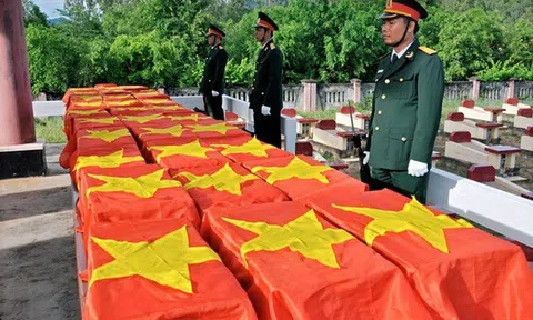 Thủ tướng Lê Minh Hưng dự lễ truy điệu và an táng hài cốt liệt sĩ tại tỉnh Quảng Trị