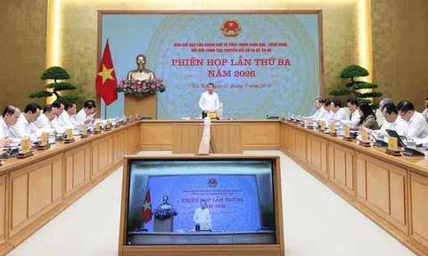 Thủ tướng: Khẩn trương trình cơ chế đột phá giao ngân sách, giao thẩm quyền trong phát triển KHCN, đổi mới sáng tạo
