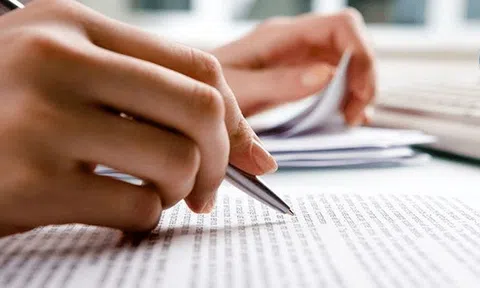 Thủ tướng: Thể chế phải tạo đột phá phát triển và thực thi phải hiệu quả, không trở thành 'điểm nghẽn của điểm nghẽn'