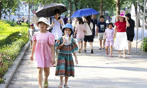 Ngày 9/8: Bắc Bộ, Trung Bộ nắng nóng, có nơi trên 37 độ C