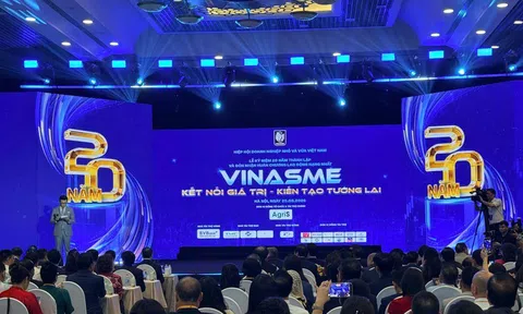 Thủ tướng: Chính sách phải ổn định, dễ hiểu, dễ thực hiện, giảm thực chất chi phí, thời gian tuân thủ của doanh nghiệp*