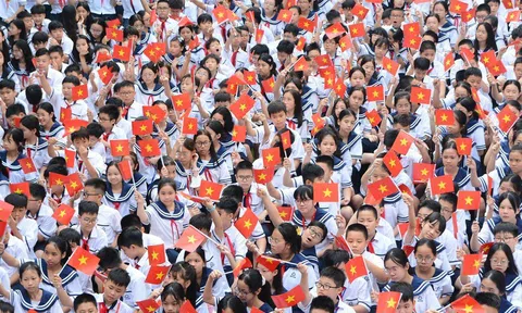 Thủ tướng Lê Minh Hưng: Giáo dục phải đi trước một bước trong giai đoạn phát triển mới của đất nước*