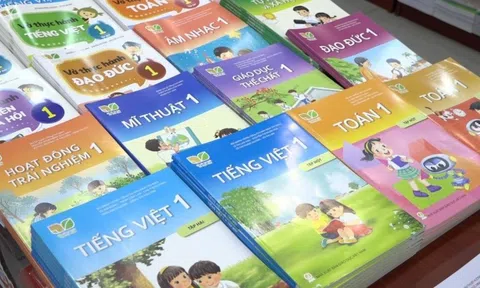Thủ tướng: Làm rõ trách nhiệm, xử lý nghiêm và không để tái diễn việc thiếu sách giáo khoa