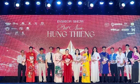 Trịnh Phi Hoàng: Đạo diễn tài hoa Show thời trang “Đất nước hùng thiêng” và những thành tựu khi làm công tác giáo dục