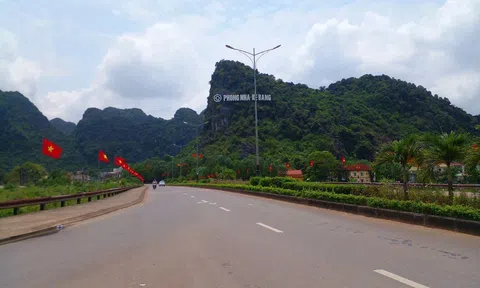 Quảng Bình: Lễ hội đua thuyền truyền thống trên sông Son