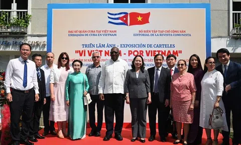 Triển lãm ảnh "Vì Việt Nam" thắt chặt tình hữu nghị Việt Nam - Cuba