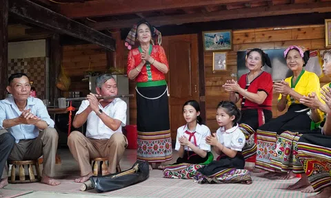 Phát huy giá trị văn hoá của đồng bào dân tộc Thổ ở Quỳ Hợp, Nghệ An, tạo động lực cho phát triển kinh tế - xã hội