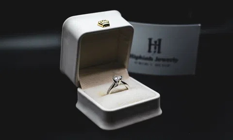 Giữ “hồn” thủ công, phát triển cùng công nghệ hiện đại