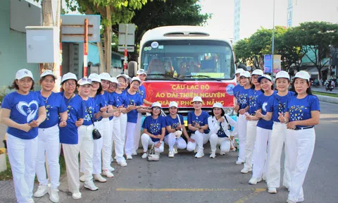 Những tà áo dài kết nối yêu thương