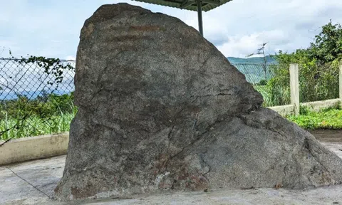 Độc đáo với bia đá Chăm pa cổ ở thôn Tư Lương