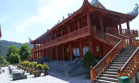 Đền Chín Gian của người Thái ở Thanh Hóa - Di sản tâm linh và bản sắc tộc người giữa đại ngàn