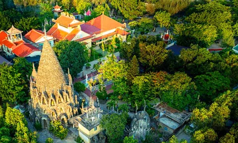 Chiêm ngưỡng kiến trúc có một không hai tại chùa Từ Vân