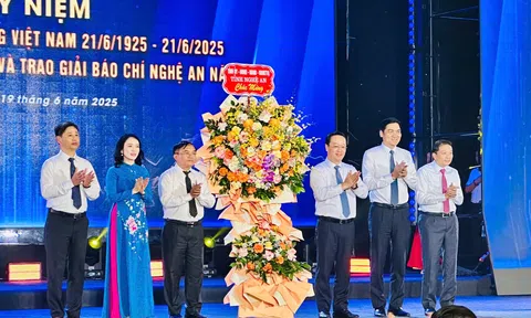Phát huy truyền thống 100 năm báo chí cách mạng, báo chí Nghệ An vững bước trong kỷ nguyên mới