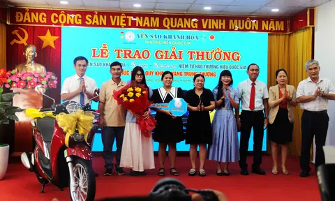 Yến sào Khánh Hòa trao giải Ba đầu tiên của chương trình tri ân khách hàng 2025