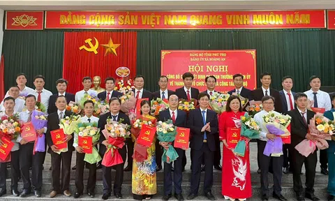 Phú Thọ: Xã Hoàng An công bố các quyết định về tổ chức bộ máy và công tác cán bộ