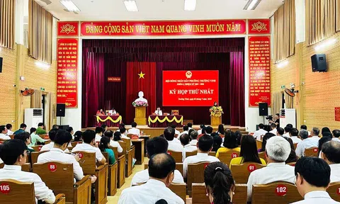 Phường Trường Vinh (Nghệ An) tổ chức Hội nghị BCH Đảng bộ và kỳ họp HĐND khóa I, nhiệm kỳ mới