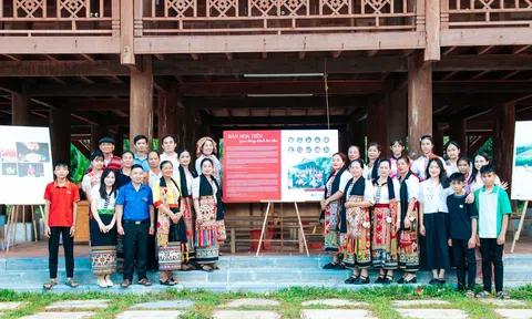 Ngắm nhìn “Bản Hoa Tiến qua lăng kính trẻ thơ”: Khi những câu chuyện văn hóa được kể bằng hình ảnh