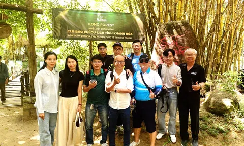 CLB Báo chí Du lịch Khánh Hòa khảo sát Hòn Bà – Kong Forest và viếng mộ Bác sĩ Yersin
