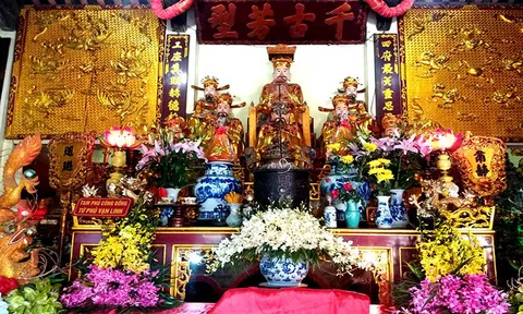 Đền Ông Hoàng Bảy – Điểm đến tâm linh linh thiêng nơi cửa ngõ Tây Bắc