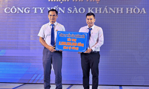 Công ty Yến Sào Khánh Hòa tài trợ 2 tỷ đồng cho CLB bóng đá Khatoco Khánh Hòa