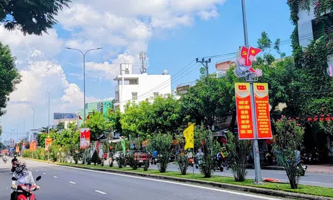 Đà Nẵng: Sôi nổi các chương trình văn hóa nghệ thuật chào mừng Đại hội đại biểu Đảng bộ thành phố lần thứ I