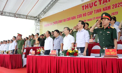Nghệ An: Thực tập phương án chữa cháy và cứu nạn, cứu hộ cấp tỉnh năm 2025 tại Cảng hàng không quốc tế Vinh