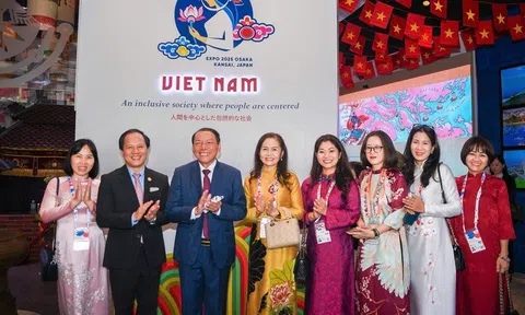 Nhà Triển lãm Việt Nam xuất sắc nhận Giải Đồng "Đội ngũ xuất sắc nhất"