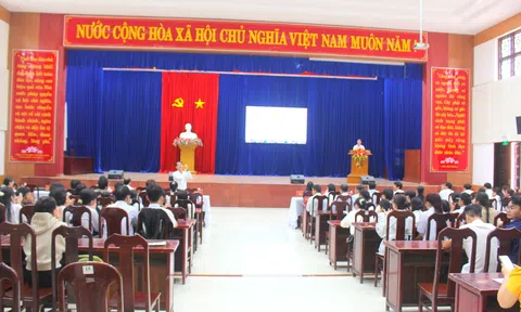 Hòa Vang tuyên dương 108 tân sinh viên trúng tuyển đại học công lập năm 2025