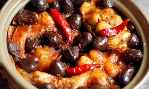 “Đưa cơm” với món trám kho ngày lạnh trời