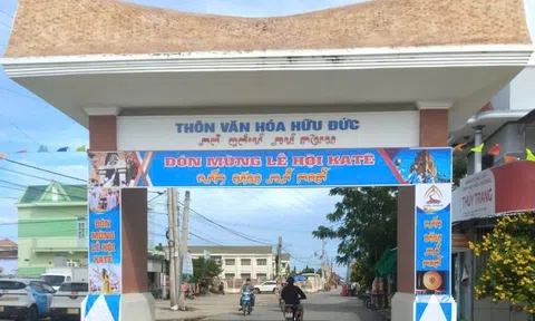 Rộn ràng Lễ hội Katê Khánh Hòa 2025 - Bản sắc văn hóa Chăm giữa lòng phố biển