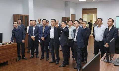 Thiết thực đẩy mạnh sản xuất kinh doanh hoàn thành vượt mức toàn bộ các chỉ tiêu kế hoạch quản trị 2025, bù đắp những thiệt hại mà đất nước đang phải đối mặt do mưa lũ