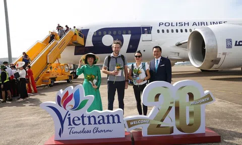 Việt Nam chính thức đón khách du lịch quốc tế thứ 20 triệu