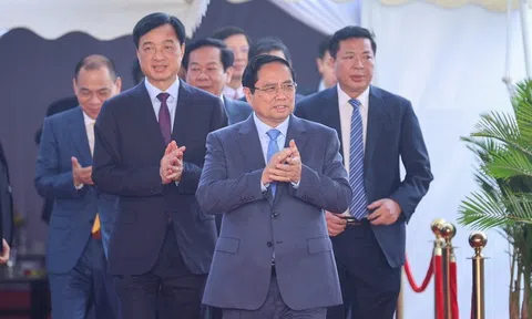 Thủ tướng Chính phủ và Chủ tịch Quốc hội dự lễ khởi công, khánh thành 234 dự án lớn trên cả nước