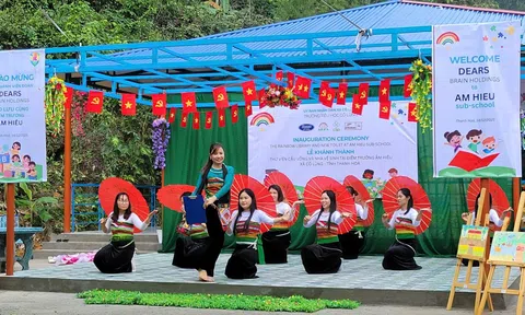 VUSTA trao tặng thư viện và công trình vệ sinh học đường cho học sinh vùng cao Thanh Hóa