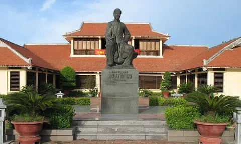 Đại thi hào Nguyễn Du – Danh nhân văn hóa thế giới: Đỉnh cao của chủ nghĩa nhân văn và bản sắc Việt Nam