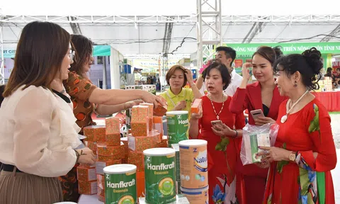 Độc đáo chuỗi sự kiện giới thiệu sản phẩm OCOP gắn với văn hóa các tỉnh Đồng bằng Sông Hồng năm 2022 tại Hà Nội