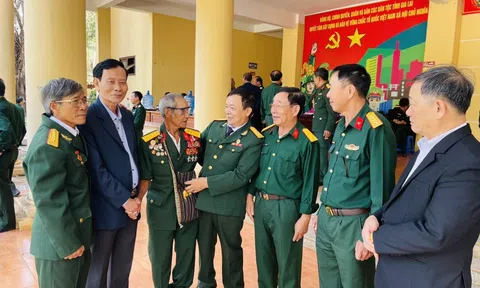 Gia Lai: Gặp mặt cán bộ cao cấp Quân đội nghỉ hưu, nghỉ công tác trên địa bàn tỉnh