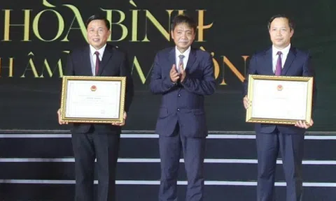 Hòa bình: Chương trình nghệ thuật Thanh âm xứ Mường và Carnival 2022