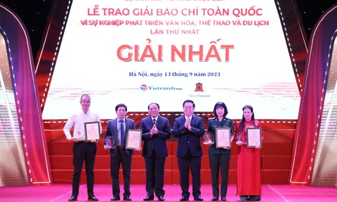 Trao Giải Báo chí toàn quốc “Vì sự nghiệp phát triển Văn hóa, Thể thao và Du lịch” lần thứ nhất