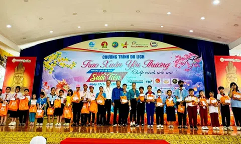 Thành phố Hồ Chí Minh tổ chức Tết sớm cho 3.000 trẻ em có hoàn cảnh khó khăn