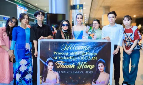 Hoa hậu sắc đẹp hoàn vũ Nguyễn Thanh Hằng được người hâm mộ chào đón ở sân bay