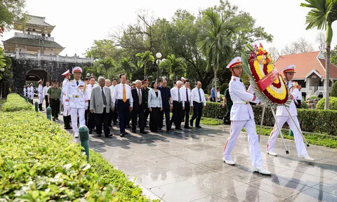 Lãnh đạo, nguyên lãnh đạo Đảng, Nhà nước tri ân các anh hùng liệt sĩ nhân kỷ niệm 70 năm Chiến thắng Điện Biên Phủ