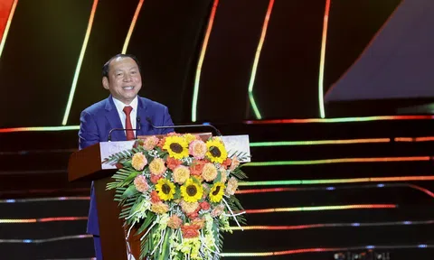 Toàn văn phát biểu của Bộ trưởng Nguyễn Văn Hùng tại Chương trình Nghệ thuật đặc biệt chào mừng 70 năm Chiến thắng Điện Biên Phủ